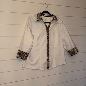 Chico's Effortless Naya shirt w/Leopard Print Trim size L/12  Chico’s size 2